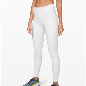Lululemon Speed Up Tight 28” in White Size 4